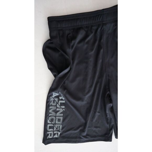 Under Armour 1361818-002 Boy's Sz L Black/Gray UA Prototype 2.0 Wordmark Shorts - Picture 7 of 9